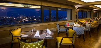 Titanic Business Golden Horn Hotel Sevgililer Günü Yemeği Titanic Business Golden Horn Hotel Sevgililer Günü Yemeği