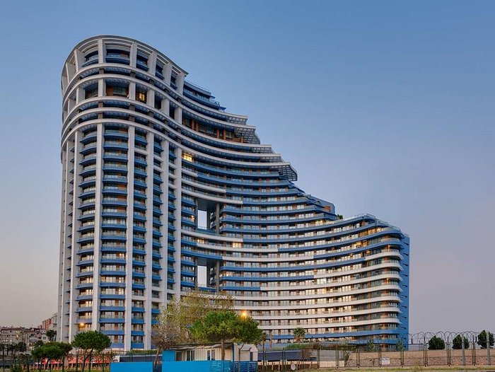 Radisson Blu İstanbul Ottomare Sevgililer Günü Yemeği 2023